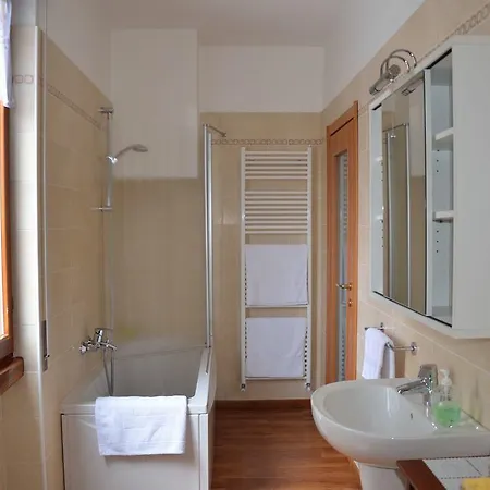 Bed & Breakfast B&B Sosta Sul Lago *